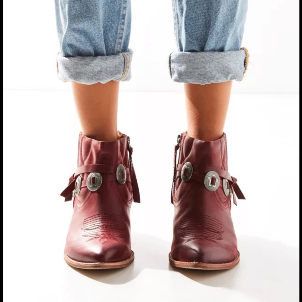 Dolce Vita Skye Western Boot
